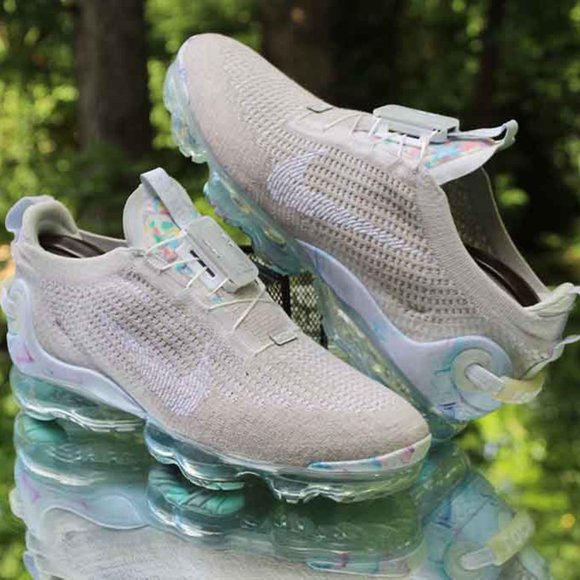 Nike Air VaporMax Flyknit 2020 Men’s Size 9.5 - Picture 11 of 16